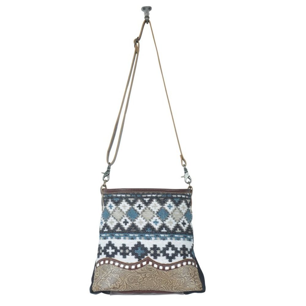 NWT Myra Shoulder Bag - Picture 3 of 6
